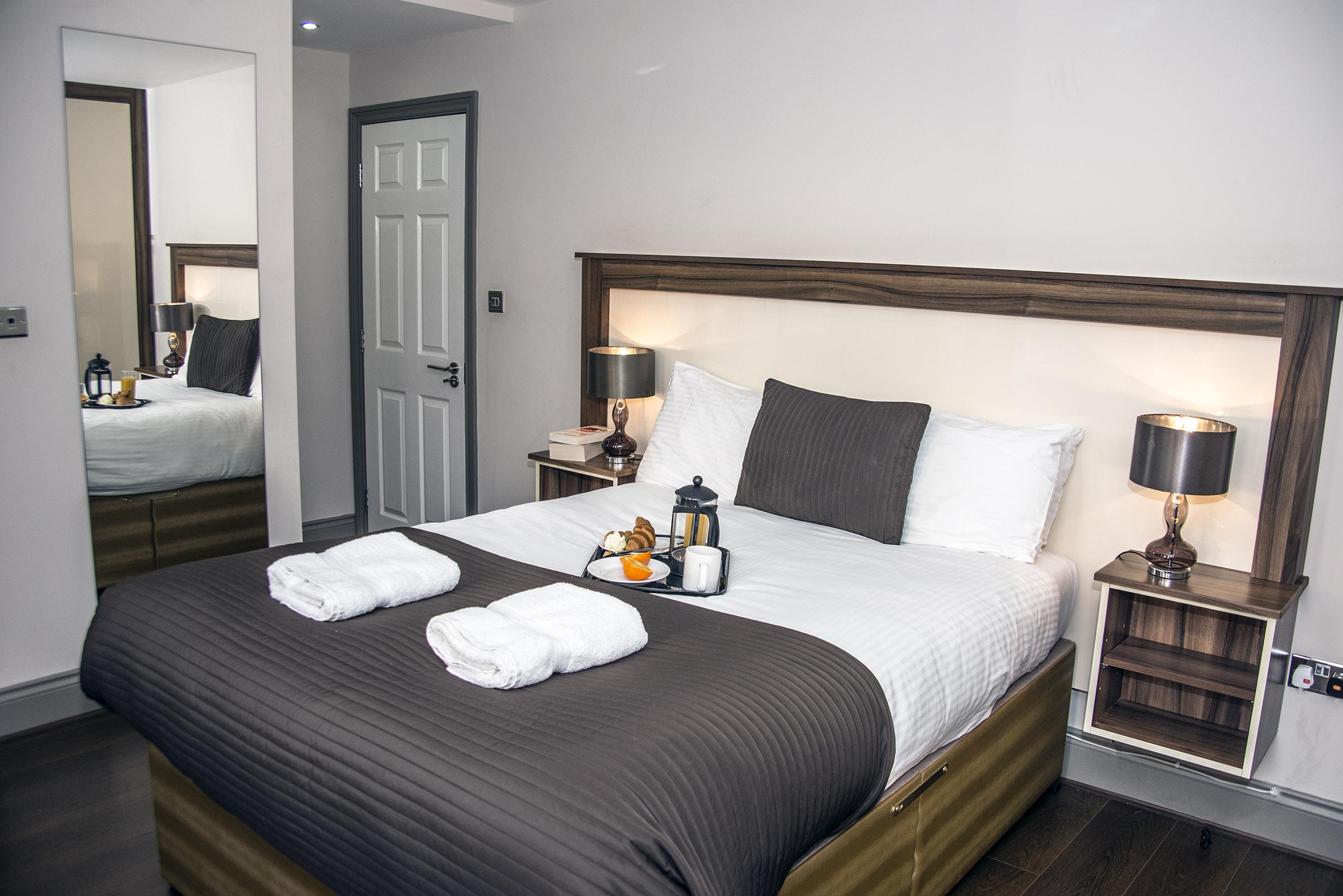 Base Serviced Apartments - Sir Thomas Street Liverpool Dış mekan fotoğraf
