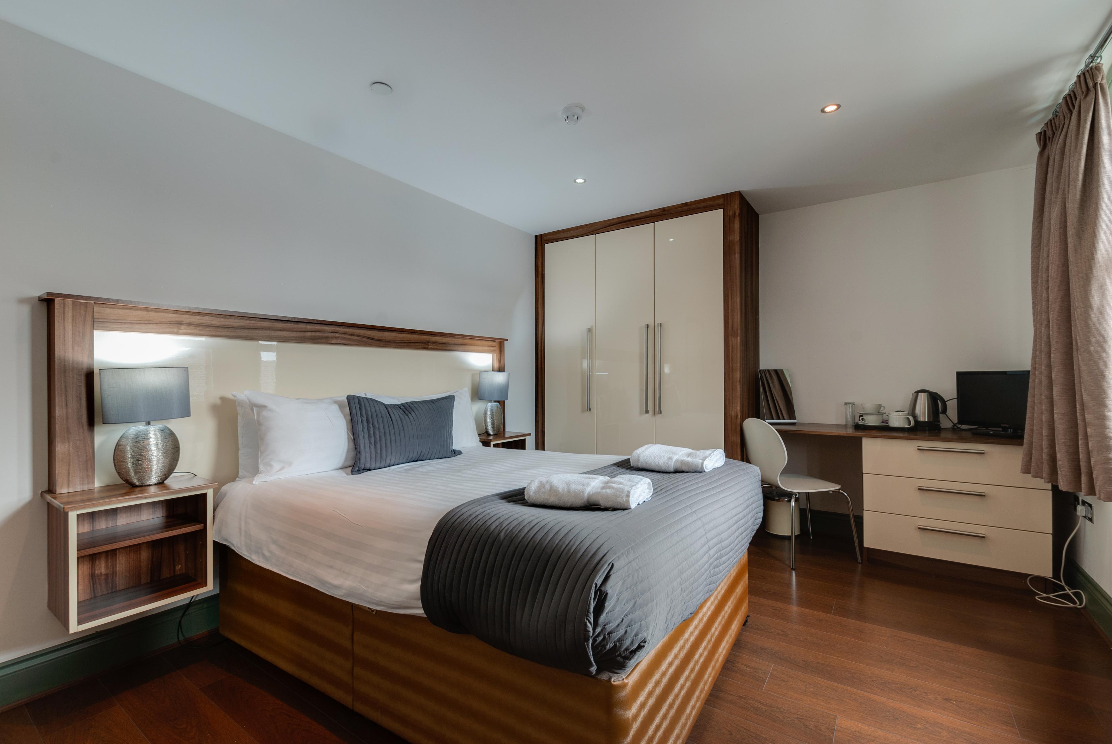 Base Serviced Apartments - Sir Thomas Street Liverpool Dış mekan fotoğraf