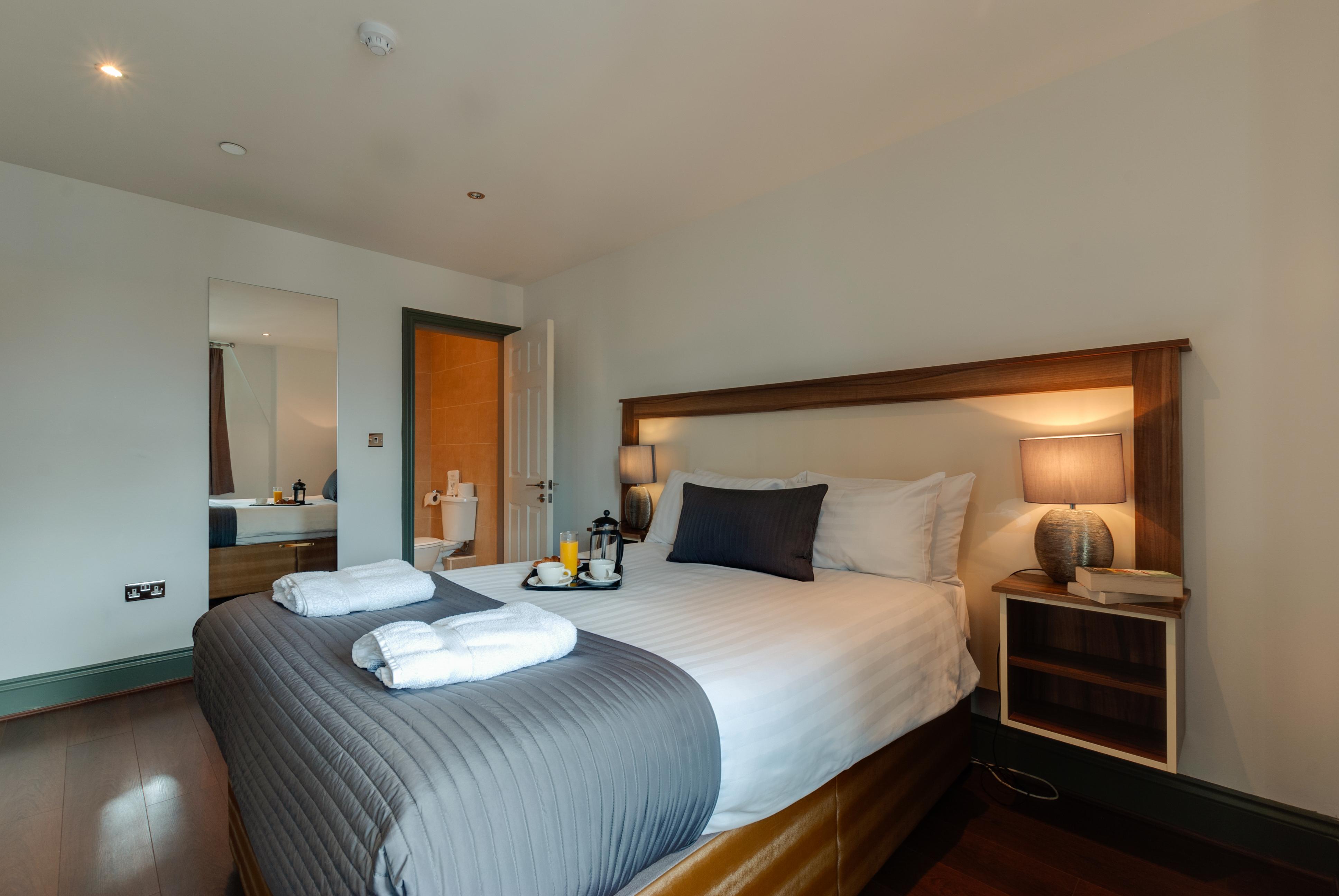 Base Serviced Apartments - Sir Thomas Street Liverpool Dış mekan fotoğraf