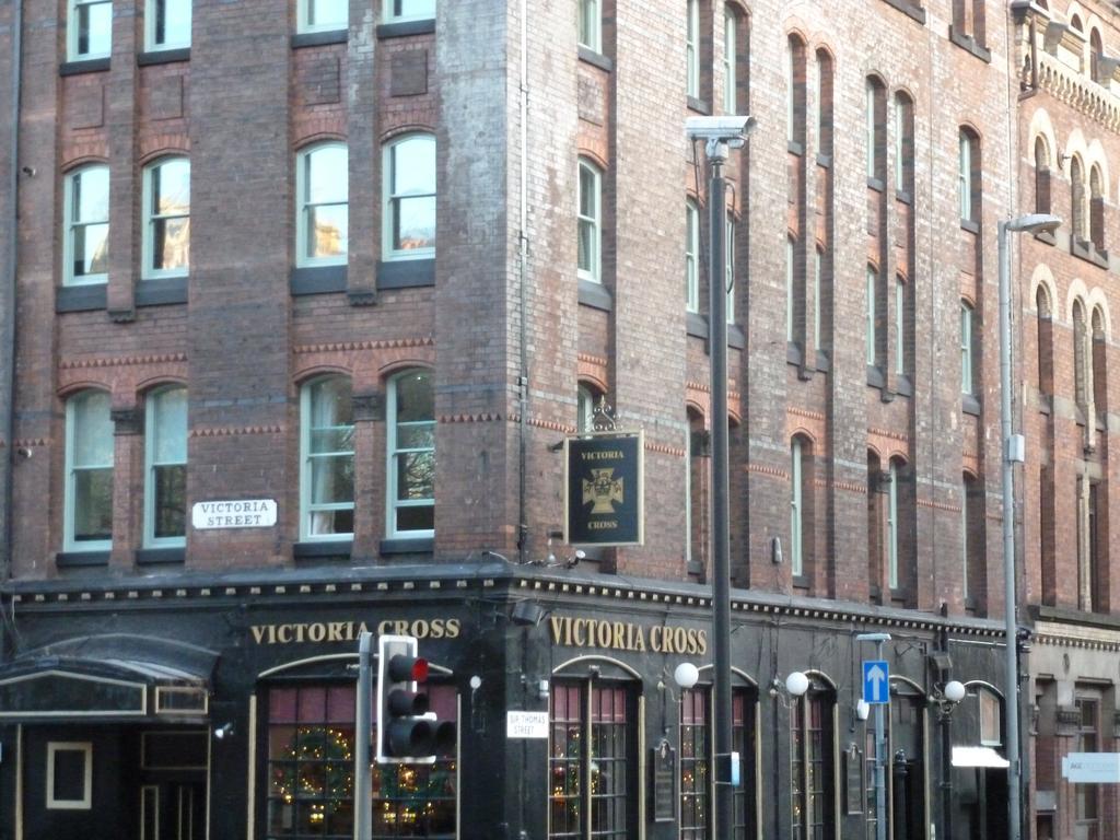 Base Serviced Apartments - Sir Thomas Street Liverpool Dış mekan fotoğraf
