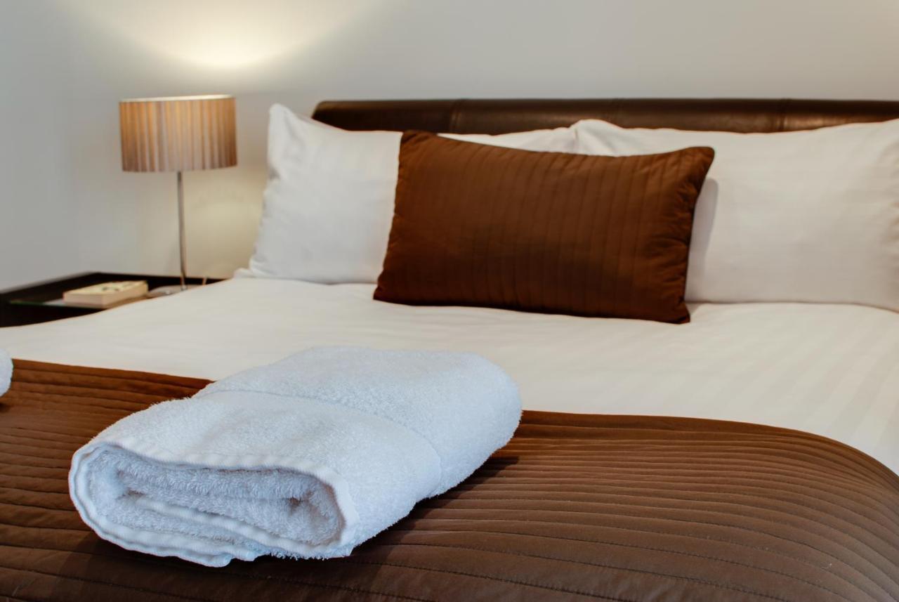 Base Serviced Apartments - Sir Thomas Street Liverpool Dış mekan fotoğraf